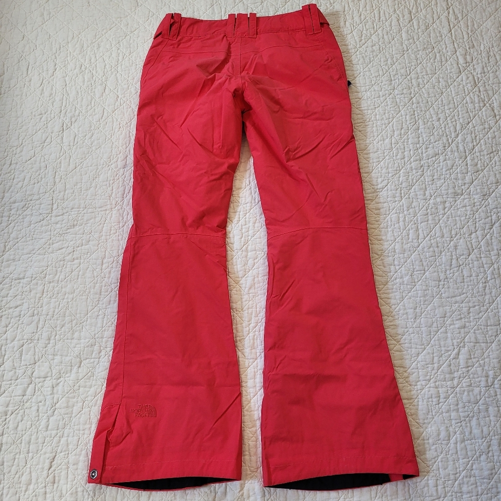 The North Face Women’s Insulated Snow Ski Pants S/P in Pink - Picture 2 of 9